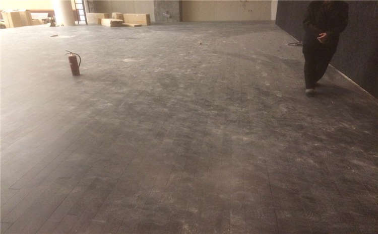 歐氏俄勒岡松體育館實木地板造價是的多少？