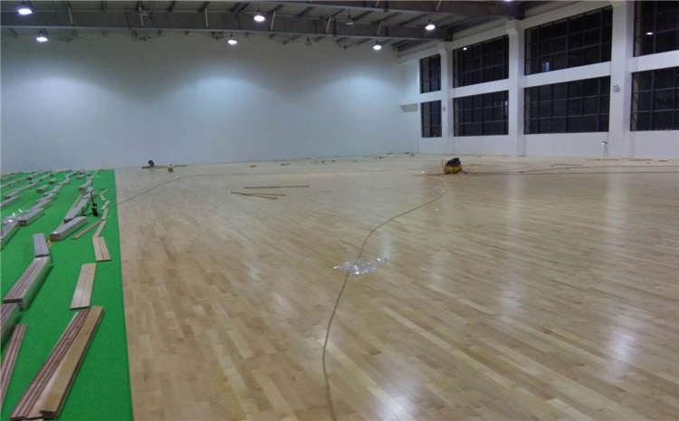 訓(xùn)練館運動木地板生產(chǎn)廠家
