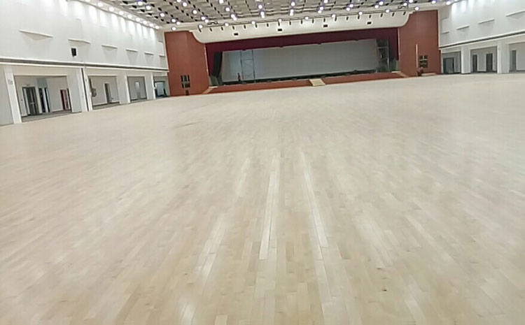 運(yùn)動(dòng)木地板材質(zhì)短缺問題怎么解決？