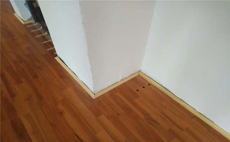 歐氏柞木木地板籃球館價格是多少錢？