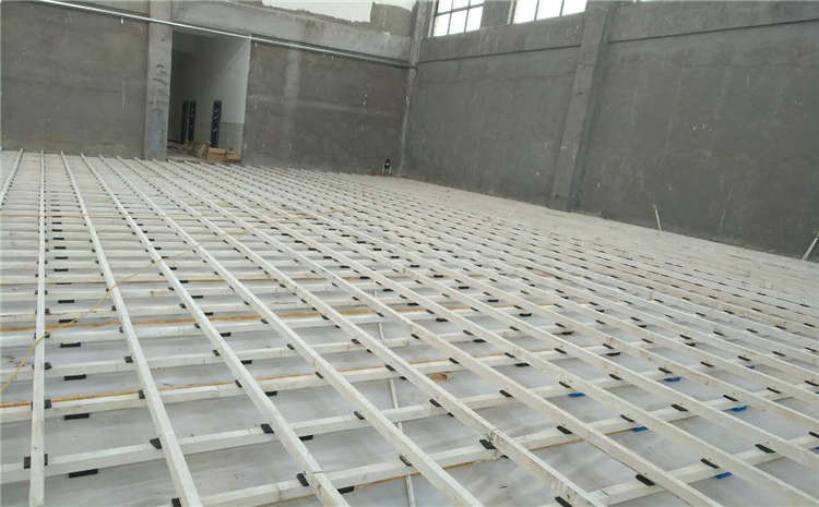 歐氏松木木地板籃球館廠(chǎng)家報(bào)價(jià)表