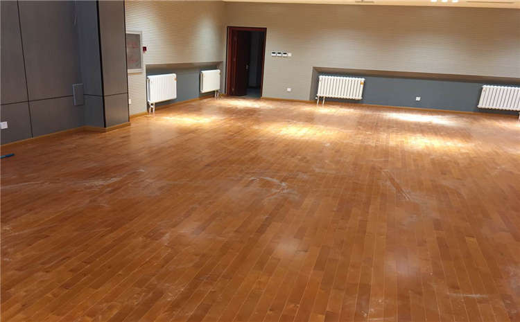 學(xué)校籃球運(yùn)動(dòng)地板主輔龍骨結(jié)構(gòu)