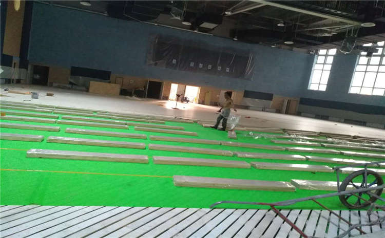 體育館選擇運動木地板會有污染問題嗎？