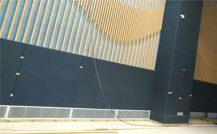 籃球場木地板標準畫線方法是什么？