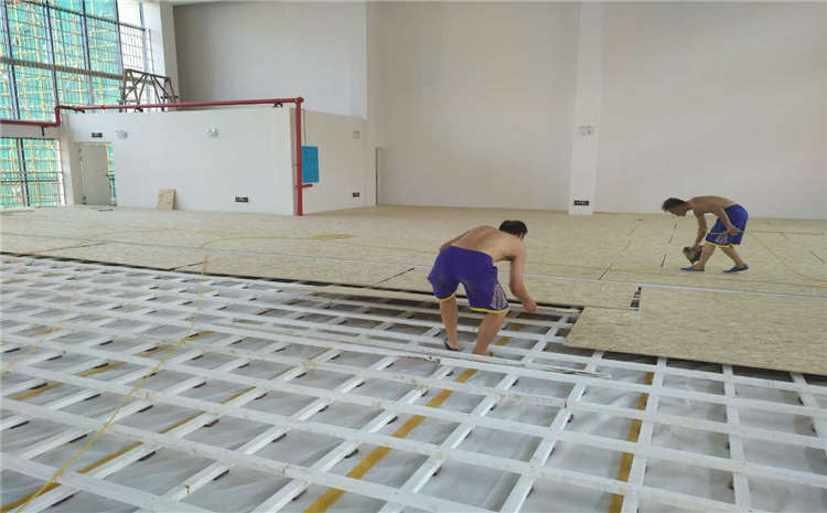 籃球場(chǎng)木地板面板價(jià)格怎么樣?