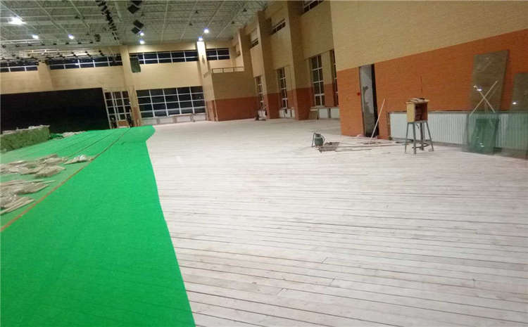 歐氏柞木排球館木地板多少錢一平米？