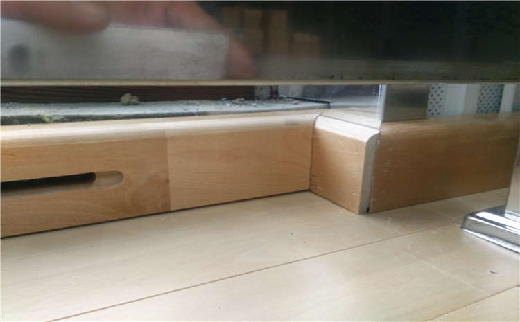 樺木運動地板特點和色差