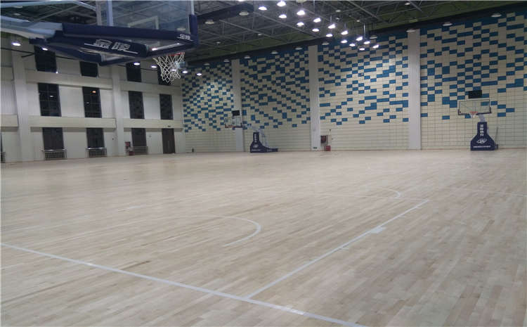 歐氏指接板風(fēng)雨操場地板廠家哪家好？