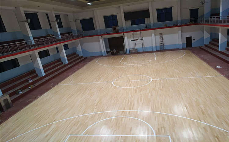 歐氏橡膠木舞臺(tái)運(yùn)動(dòng)木地板板式龍骨結(jié)構(gòu)