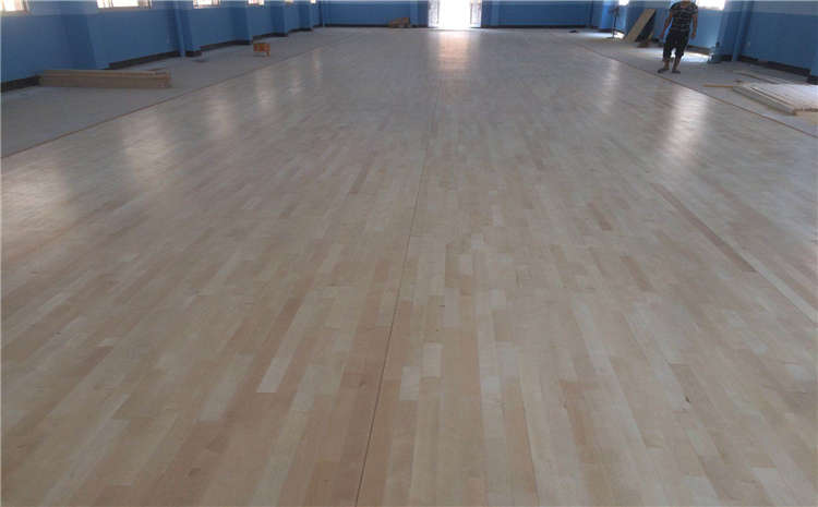 可拆裝式實(shí)木運(yùn)動(dòng)地板就是未來