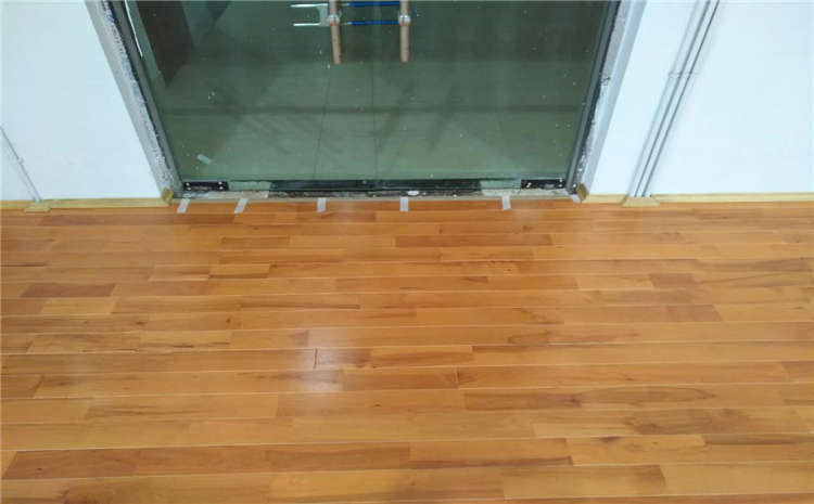 籃球場木地板價格，影響因素有哪些？