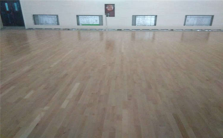 歐氏拼接板運(yùn)動籃球地板一平米價格