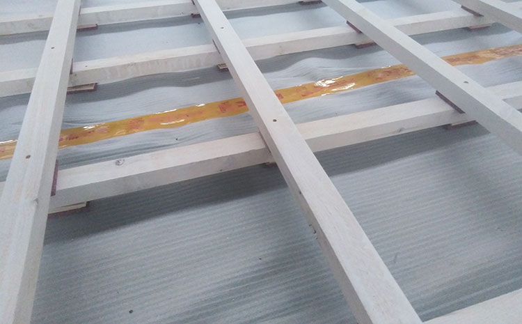 歐氏運(yùn)動(dòng)場(chǎng)木地板多少錢(qián)一平方