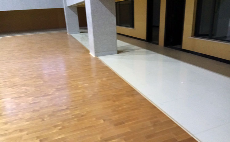 楓樺木運(yùn)動(dòng)木地板價(jià)格