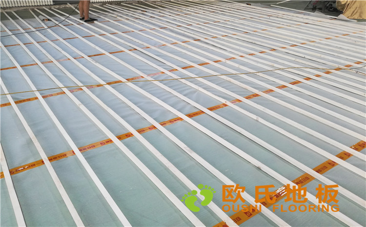 內(nèi)蒙古鄂爾多斯伊金霍洛旗神東專業(yè)化服務(wù)基地體育館木地板—?dú)W氏運(yùn)動(dòng)木地板廠家