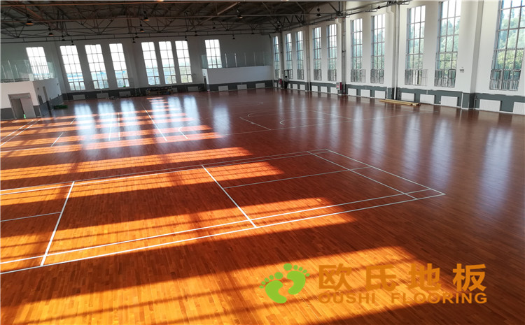 內(nèi)蒙古鄂爾多斯伊金霍洛旗神東專業(yè)化服務(wù)基地體育館木地板—?dú)W氏運(yùn)動(dòng)木地板廠家
