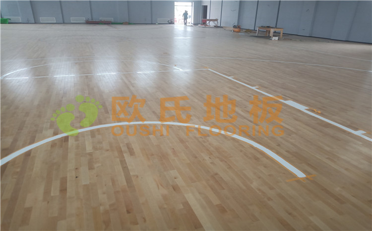 新疆沙雅縣順北油田籃球館木地板案例—?dú)W氏運(yùn)動木地板廠家