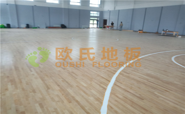 新疆沙雅縣順北油田籃球館木地板案例—?dú)W氏運(yùn)動木地板廠家