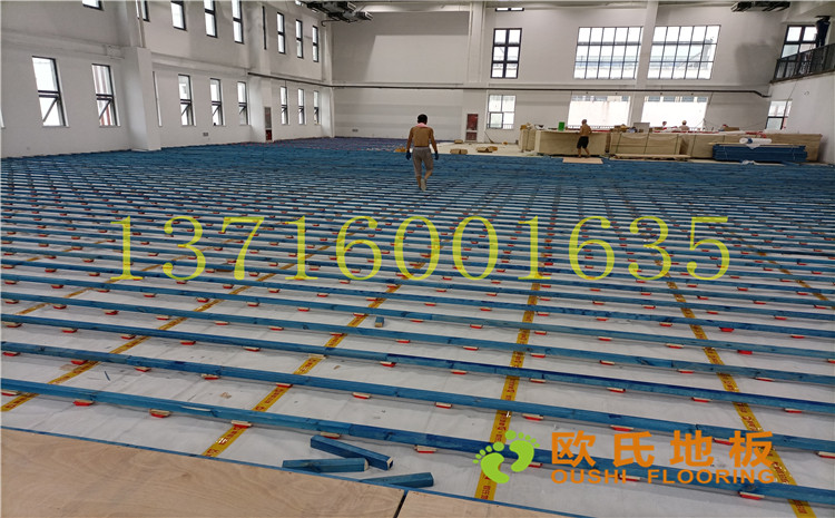 江蘇宿遷運河路學(xué)校體育館木地板案例-歐氏運動木地板廠家