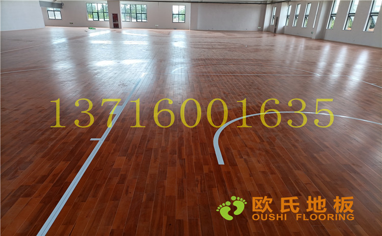 江蘇宿遷運河路學(xué)校體育館木地板案例-歐氏運動木地板廠家