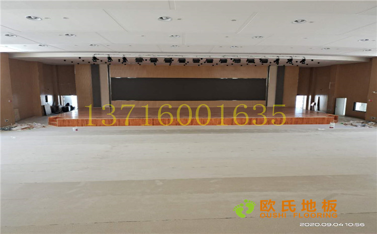 徐州市大馬路小學(xué)九龍湖分校禮堂舞臺木地板項(xiàng)目-歐氏運(yùn)動(dòng)木地板廠家