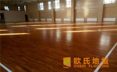 品牌運(yùn)動(dòng)木地板比雜牌地板好在哪里？