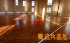 實(shí)木運(yùn)動(dòng)地板的節(jié)疤和色差 應(yīng)該繼續(xù)存在嗎？