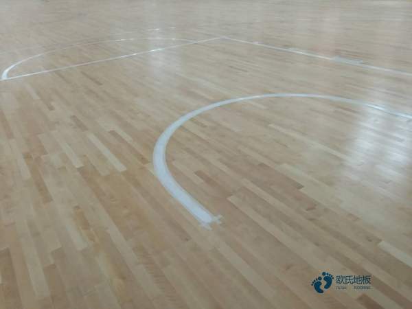 濮陽(yáng)室內(nèi)運(yùn)動(dòng)場(chǎng)實(shí)木地板